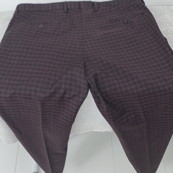 Hugo Boss men’s dress pants size 36”waist and a 33” inseam. EUC. 100% Wool. - Picture 7 of 16